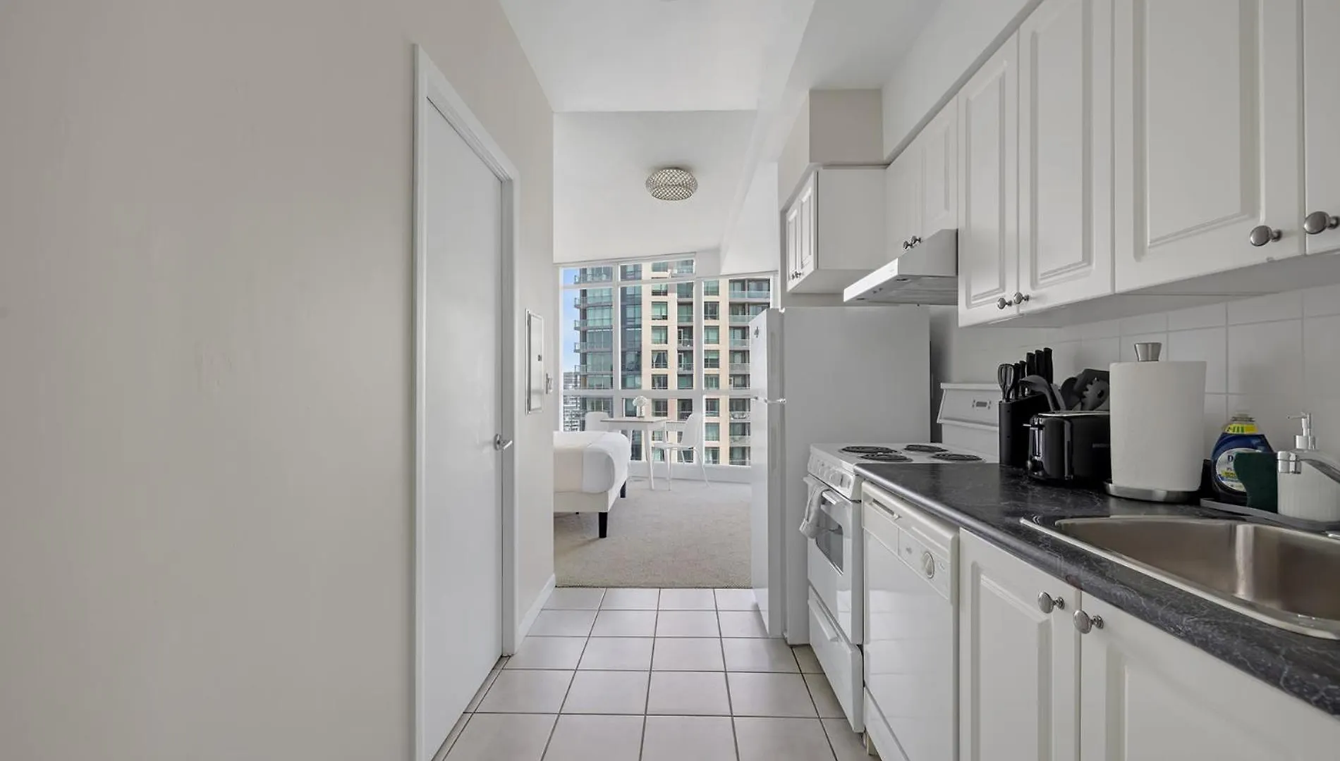 Breathtaking Lakeview Condo Free Parking Toronto 0*,  Canada
