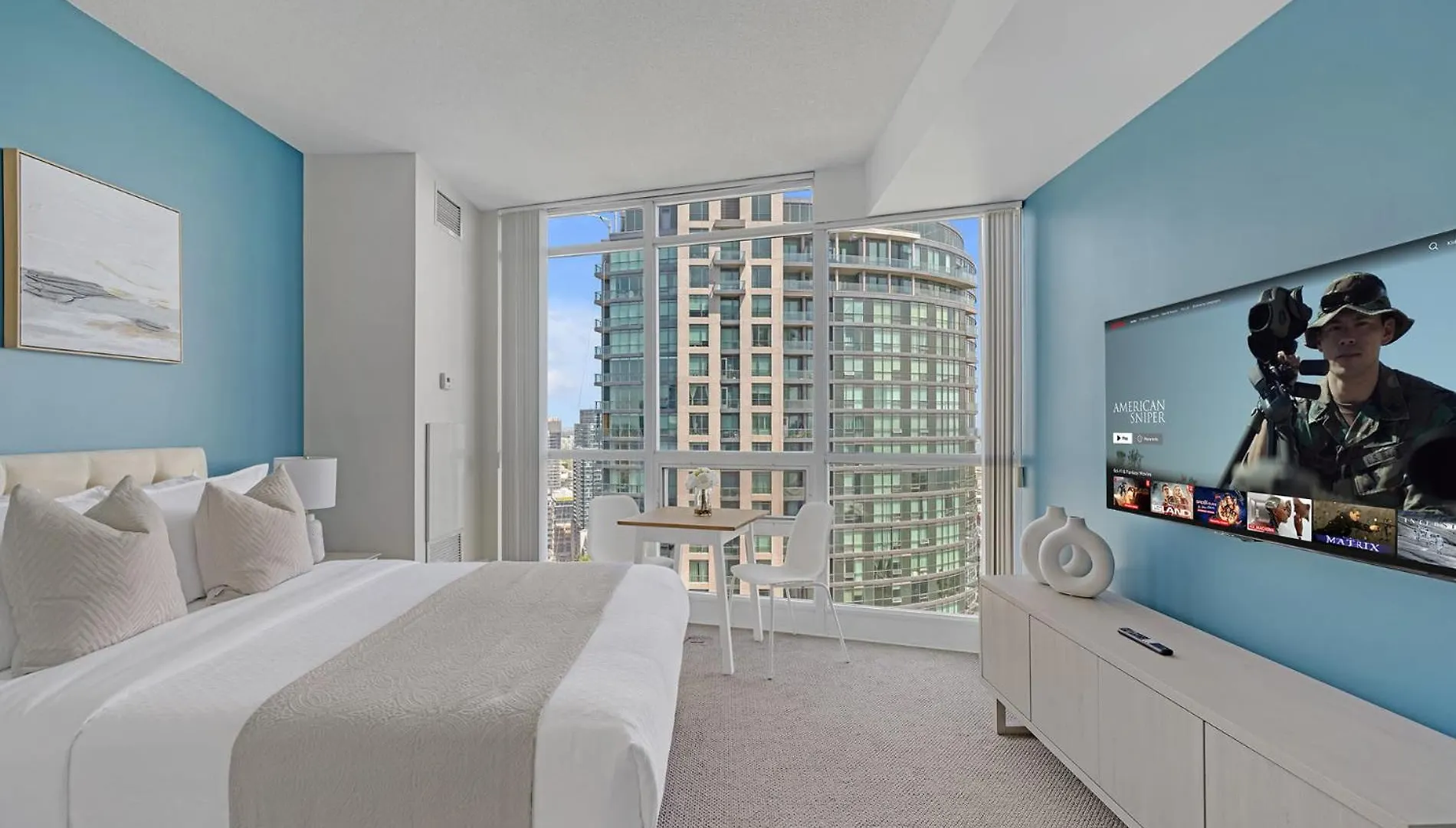 Apartment Breathtaking Lakeview Condo Free Parking Toronto Canada